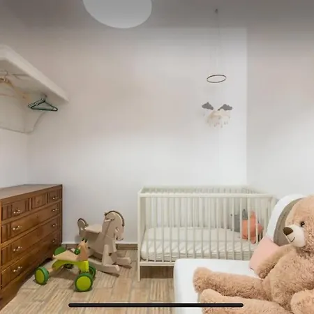 Будинок відпочинку Traditional Townhouse With Private Patio And Pool Портіман