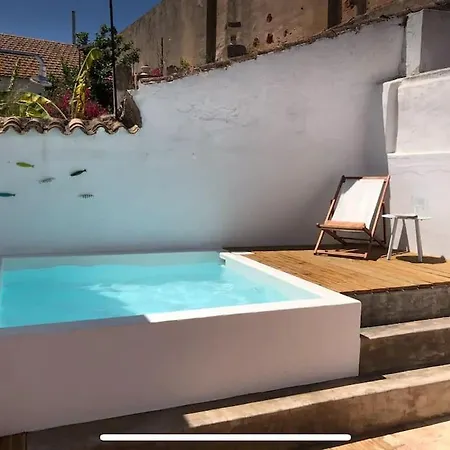 Traditional Townhouse With Private Patio And Pool *