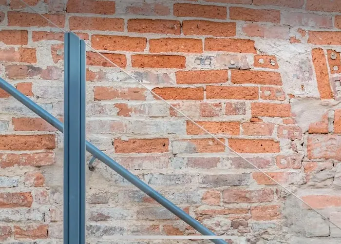 Traditional Townhouse With Private Patio And Pool 別荘