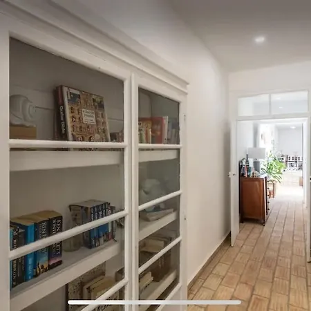 Ferienhaus Traditional Townhouse With Private Patio And Pool *