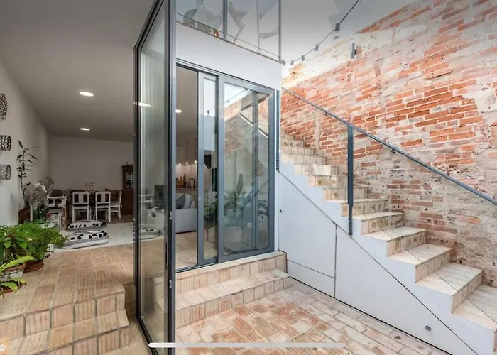 Traditional Townhouse With Private Patio And Pool *